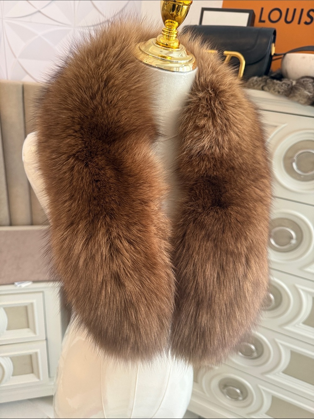Real Fox fur clip on collar